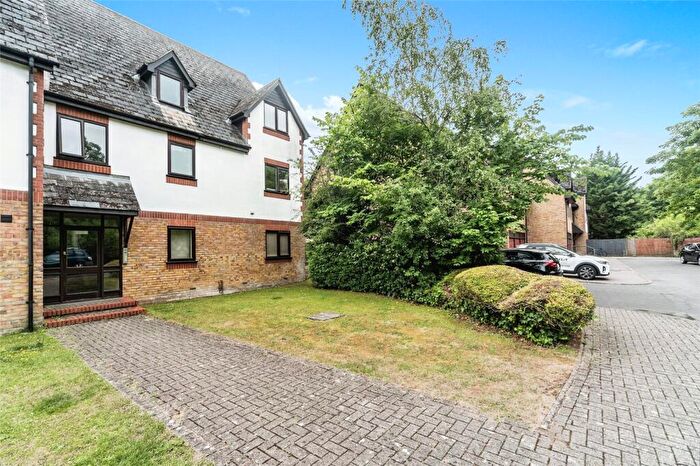 1 Bedroom Flat For Sale In Commonside Close, Sutton, SM2