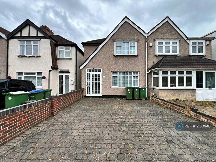 3 Bedroom Semi-Detached House To Rent In Woolwich Road, London, SE2