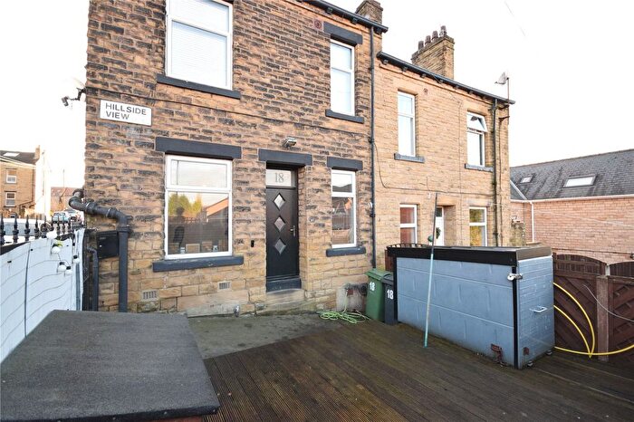 3 Bedroom End Of Terrace House To Rent In Hillside View, Stanningley, Pudsey, LS28