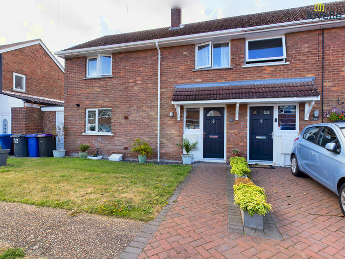 3 Bedroom End Of Terrace House For Sale In Sussex Gardens, Scampton, LN1