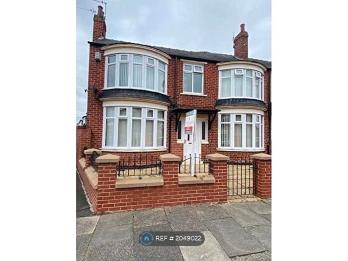 3 Bedroom Semi-Detached House To Rent In Sandford Close, Middlesbrough, TS4