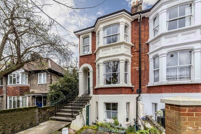 1 Bedroom Flat To Rent In Heathfield Road, London, W3