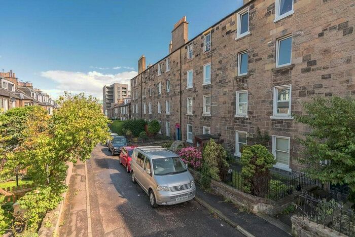 1 Bedroom Flat To Rent In Salmond Place, Abbeyhill, Edinburgh, EH7