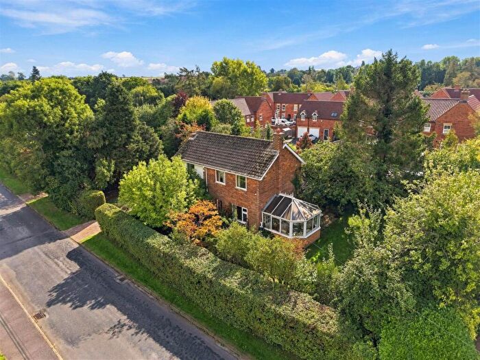 3 Bedroom Detached House For Sale In Halloughton Road, Southwell, NG25