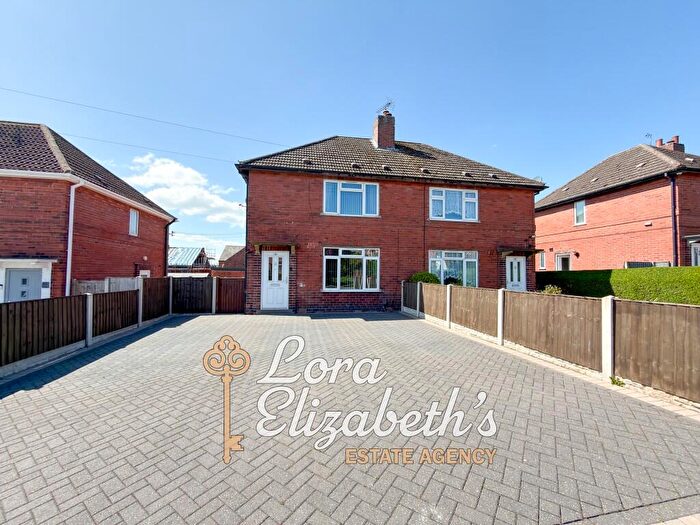 3 Bedroom Semi-Detached House For Sale In Glebe Avenue, Pinxton, NG16