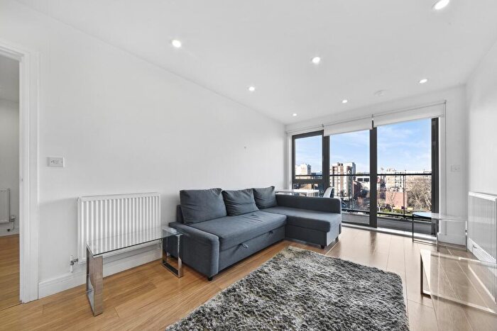 1 Bedroom Apartment To Rent In Hodgeson House, London, E1