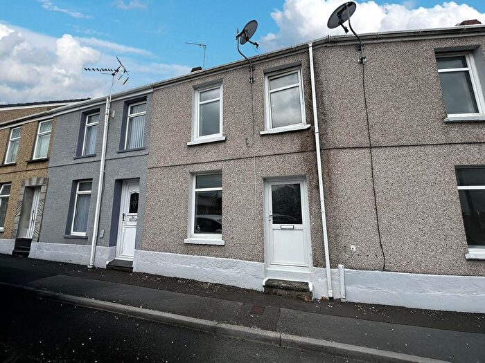 1 Bedroom Terraced House For Sale In Wern Road, Llanelli, SA15