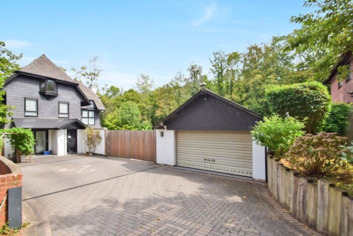 4 Bedroom Detached House For Sale In Woodlands, Walderslade Woods, Chatham, ME5