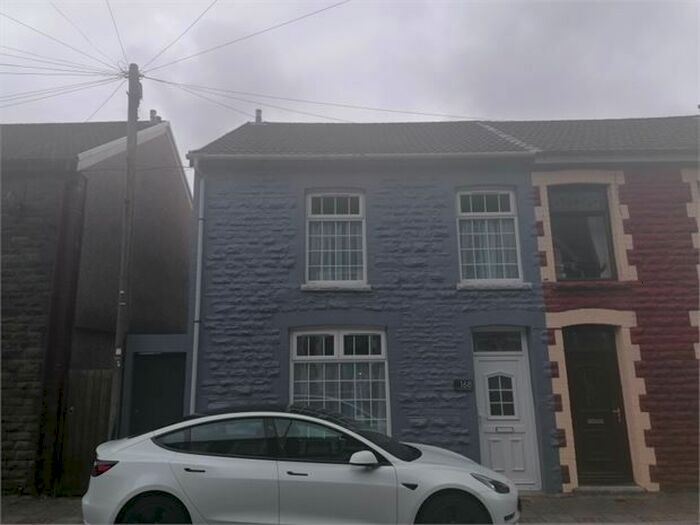 End Of Terrace House To Rent In Ynyscynon Road, Trealaw, Tonypandy, CF40