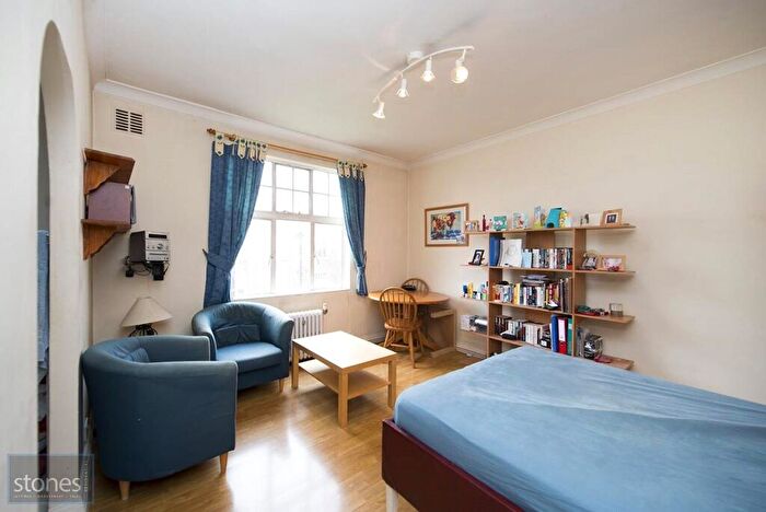 Apartment To Rent In Belsize Grove, Belsize Park, London, NW3