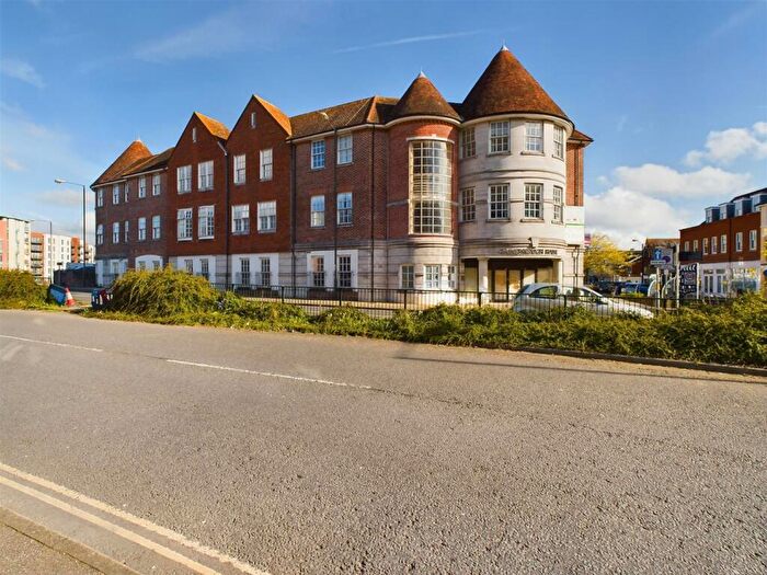 1 Bedroom Apartment To Rent In High Street, Crawley, RH10