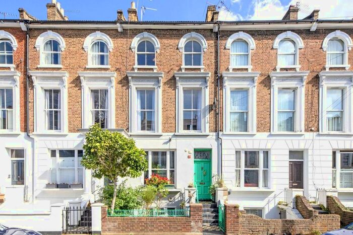 3 Bedroom Maisonette To Rent In Woodstock Grove, London, W12