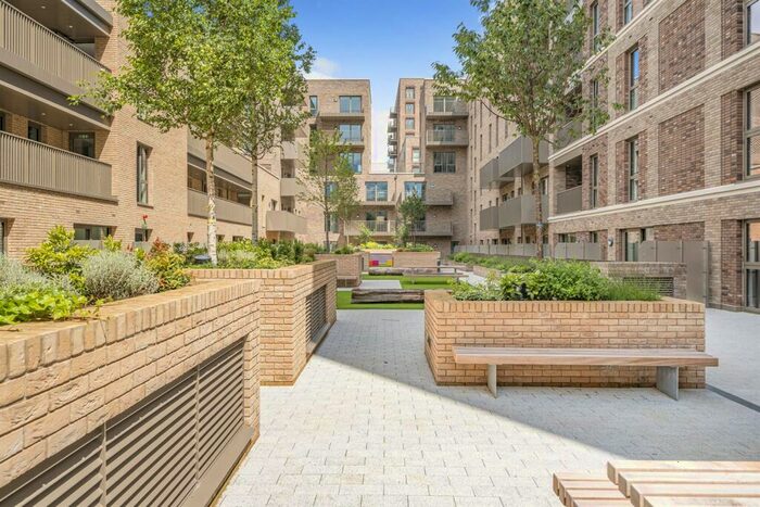 2 Bedroom Apartment To Rent In Bed, Rd Floor Avon At Messel House In Anchors Point, E16