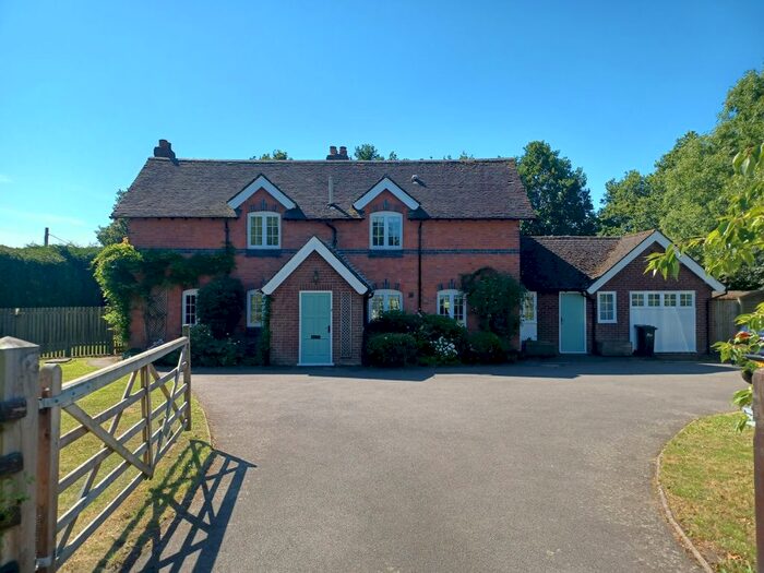 4 Bedroom Detached House To Rent In Bar Lane, Barton Under Needwood, Burton-On-Trent, DE13