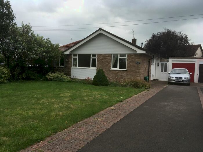 3 Bedroom Detached Bungalow To Rent In Silver Street, Wrington BS40