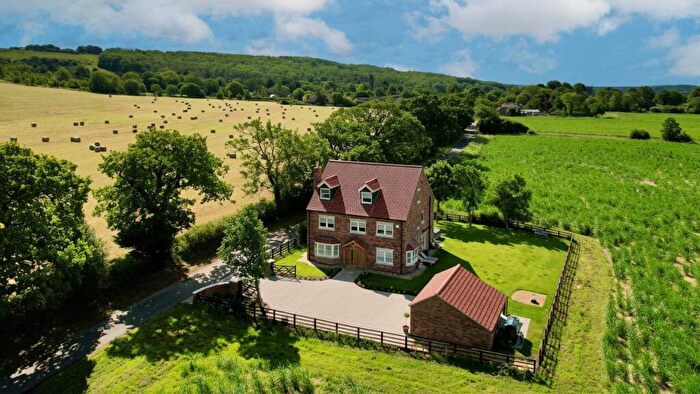 5 Bedroom Detached House For Sale In Pelham Road, Claxby, Lincolnshire, LN8