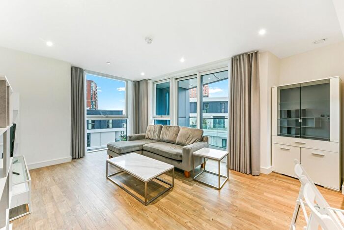 2 Bedroom Flat To Rent In Gladwin Tower, Nine Elms Point, London, SW8