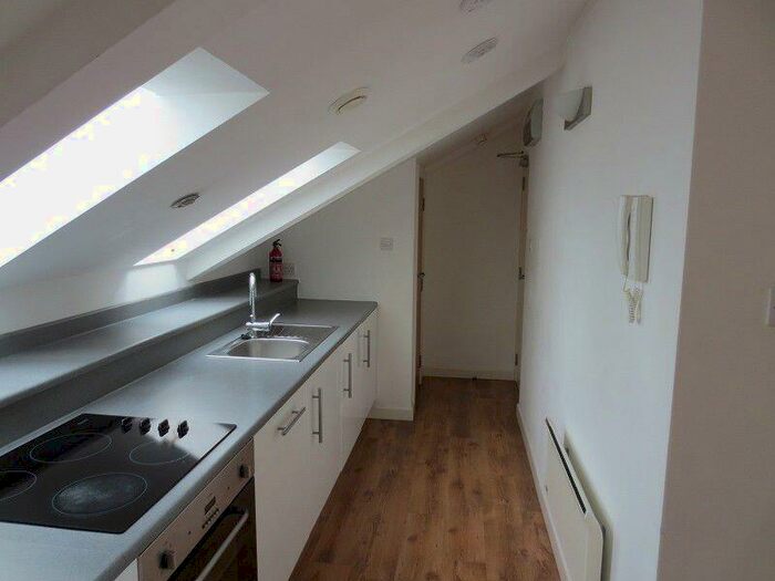 1 Bedroom Flat To Rent In Grainger Street, Newcastle Upon Tyne, NE1