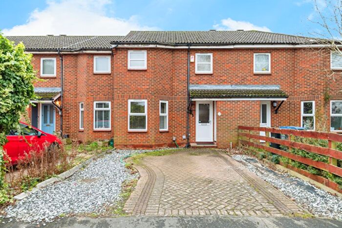 2 Bedroom Terraced House For Sale In Broadwater Crescent, Welwyn Garden City, AL7