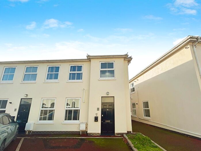 2 Bedroom House For Sale In Walton Road, Wellesbourne, Warwick, CV35