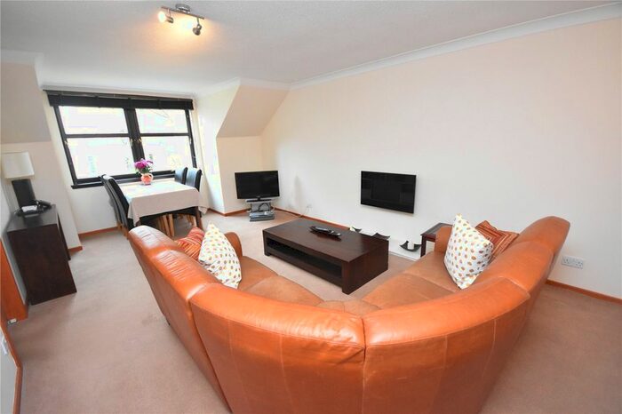 3 Bedroom Flat To Rent In Craigieburn Park, West End, Aberdeen, Aberdeen AB15