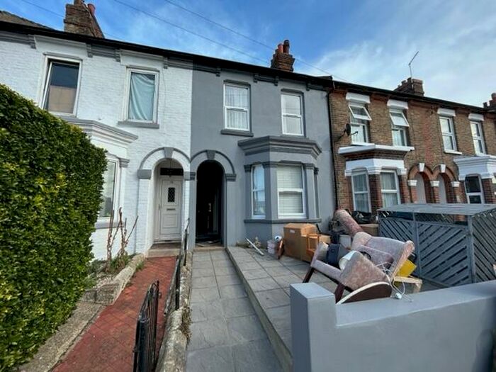 3 Bedroom Terraced House To Rent In Heathfield Avenue, Dover, CT16