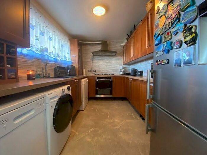 2 Bedroom Maisonette To Rent In Goldsworth Park, GU21