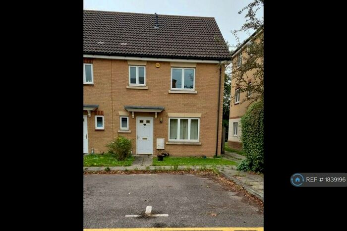 3 Bedroom End Of Terrace House To Rent In Woodbridge Terrace, Chadwell Heath, Romford, RM6