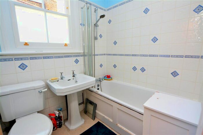 3 Bedroom Semi-Detached House For Sale In Warren Road, Colliers Wood, London, SW19