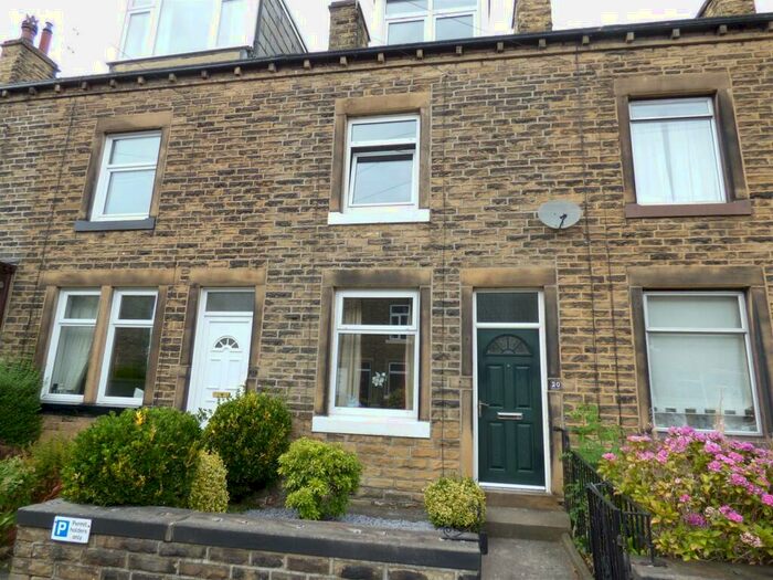 3 Bedroom Terraced House To Rent In Myrtle Avenue, Bingley, BD16