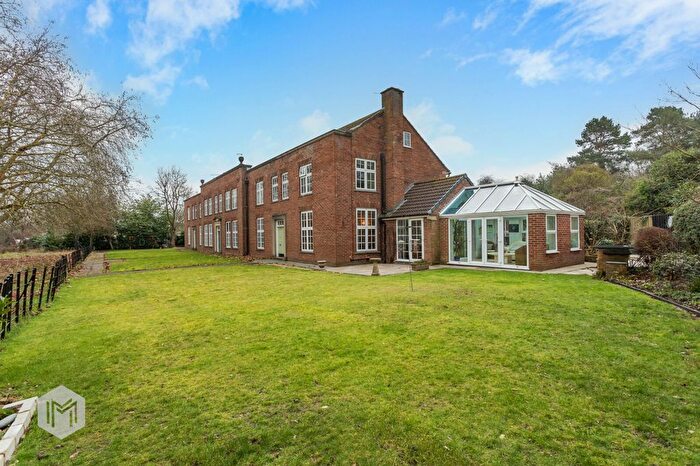 3 Bedroom End Of Terrace House For Sale In Wigshaw Lane, Culcheth, WA3