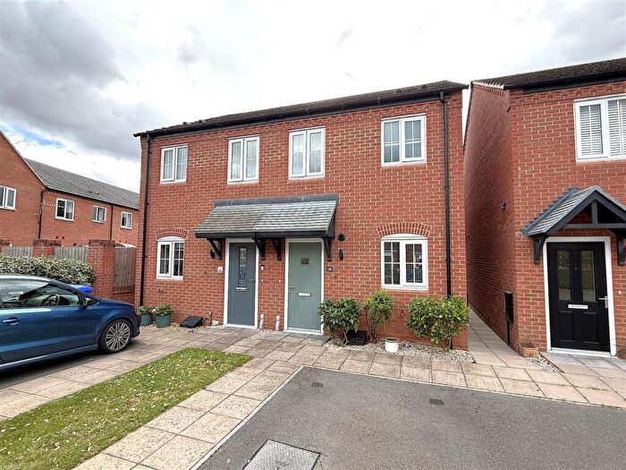 2 Bedroom Semi-Detached House For Sale In Sutton Crescent, Barton Under Needwood, DE13