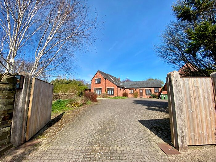 3 Bedroom Property To Rent In Boat Lane, Nottingham, NG14