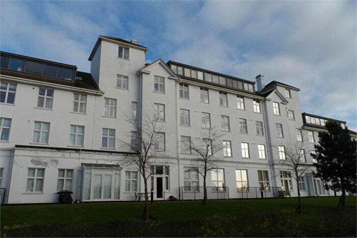 2 Bedroom Flat To Rent In The Whitehouse, Berrywood Drive, St Crispins, NN5
