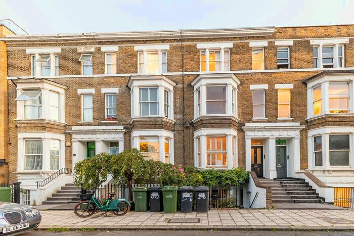 3 Bedroom Maisonette To Rent In Offley Road, London, SW9
