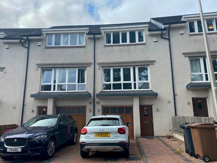 4 Bedroom Terraced House To Rent In Queens Crescent, West End, Aberdeen, AB15