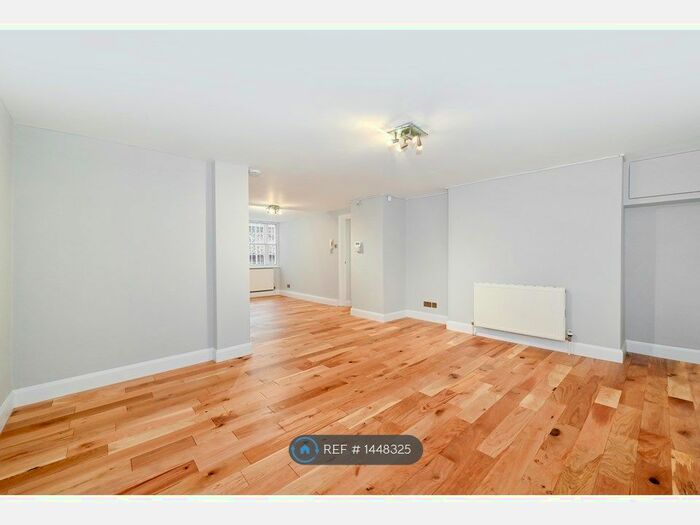 1 Bedroom Flat To Rent In Parkway, London, NW1