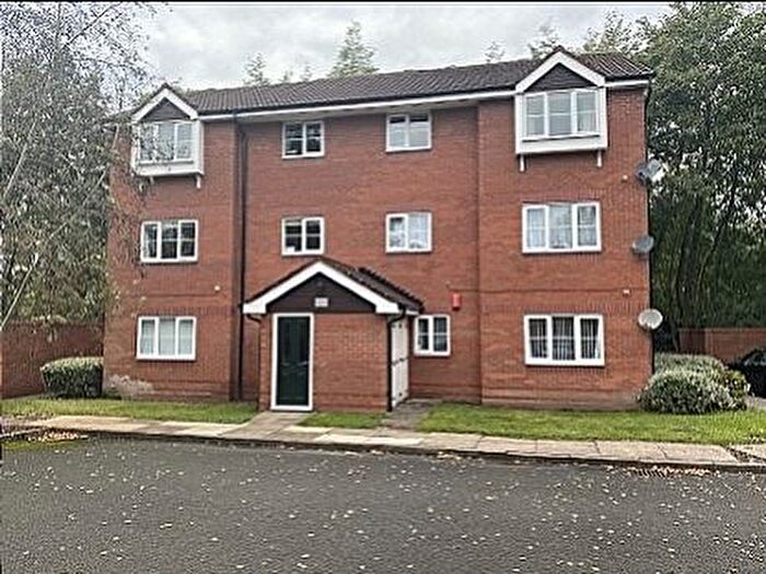2 Bedroom Flat To Rent In Weston Drive, Bilston, Wolverhampton, WV14