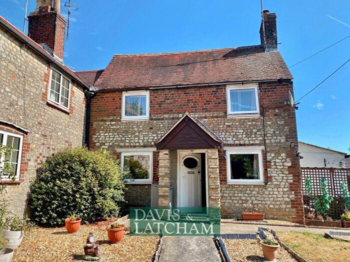3 Bedroom Semi-Detached House For Sale In Marsh Street, Warminster, BA12