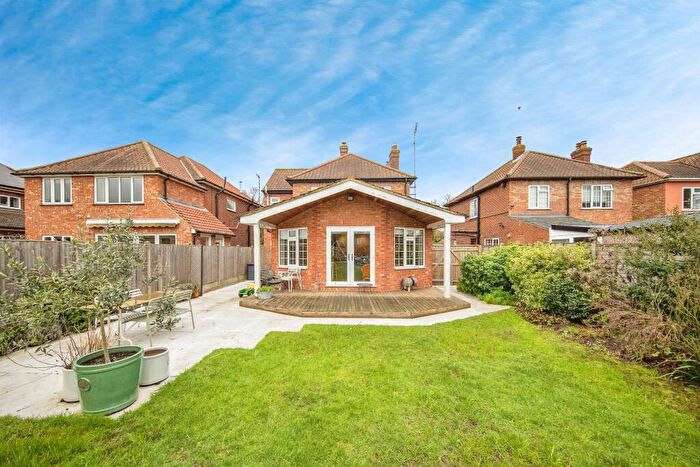 4 Bedroom Detached House For Sale In Ipswich Road, Holbrook, Ipswich, IP9