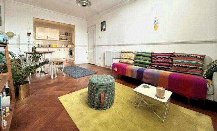 1 Bedroom Apartment For Sale In Edith Court, Margate, CT9