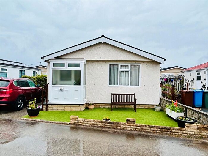 2 Bedroom Mobile Home For Sale In West Drive, Cuerden Residential Park, Leyland, Lancashire, PR25