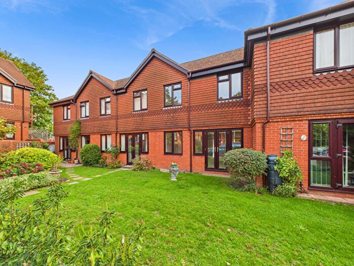 2 Bedroom Terraced House For Sale In The Chestnuts, Locks Heath, SO31