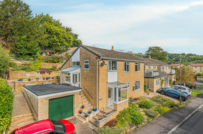 4 Bedroom Detached House For Sale In Chestnut Close, Nailsworth, GL6