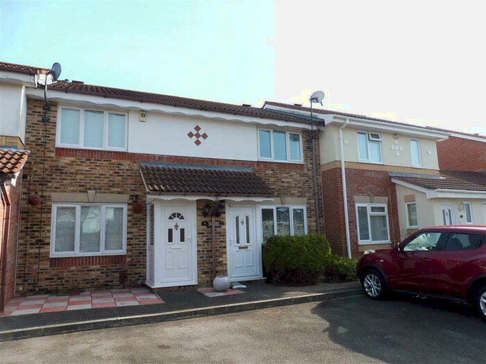 2 Bedroom House To Rent In Fairlead Drive, Gosport, PO13