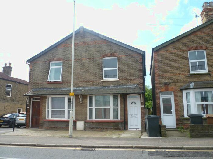 1 Bedroom Flat To Rent In Victoria Road, Chelmsford, CM1