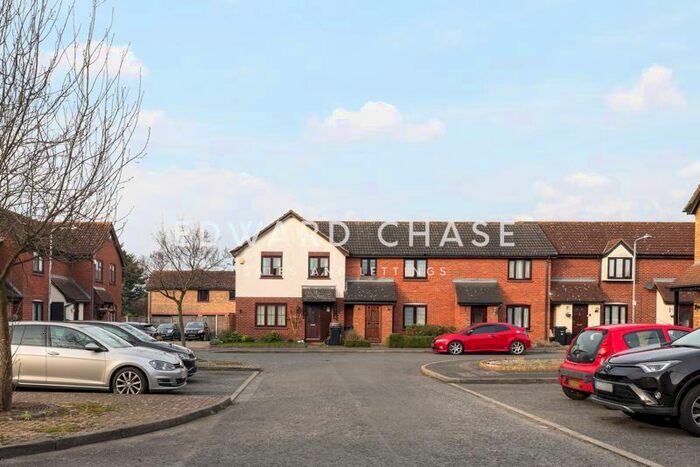 3 Bedroom Terraced House To Rent In Trafford Close, Hainault, IG6