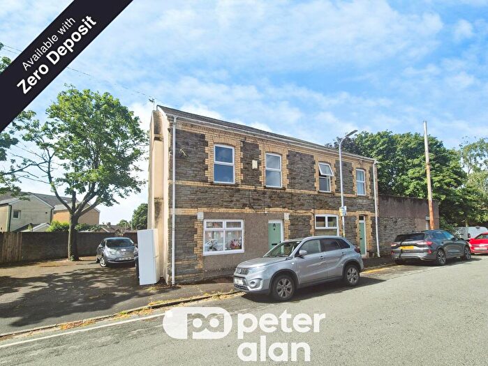 4 Bedroom Maisonette To Rent In Belle Vue Terrace, NP20