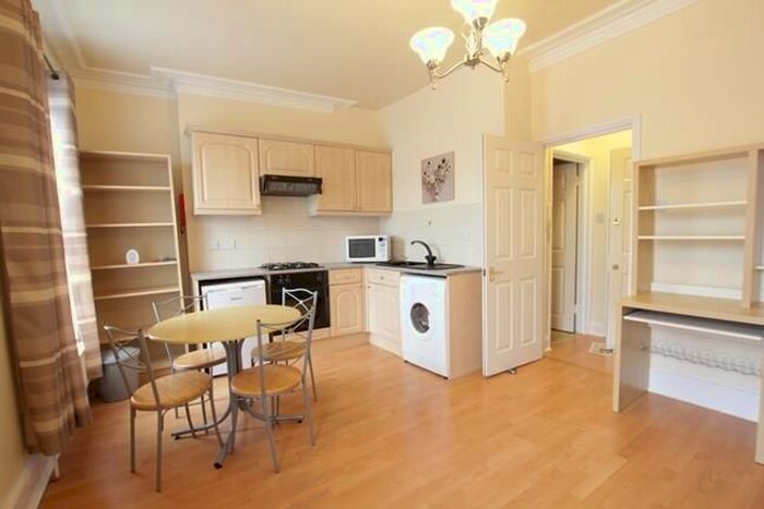 1 Bedroom Flat To Rent In Lysander Grove, Archway, London N19
