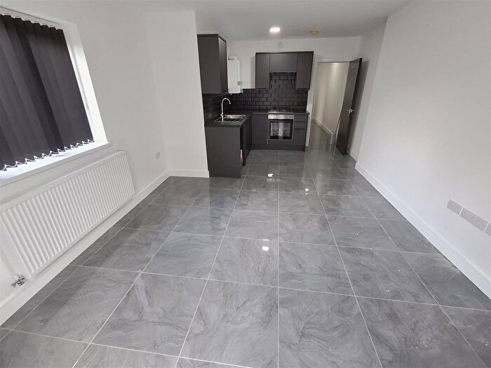 1 Bedroom Flat To Rent In Donald Street, Cardiff, CF24